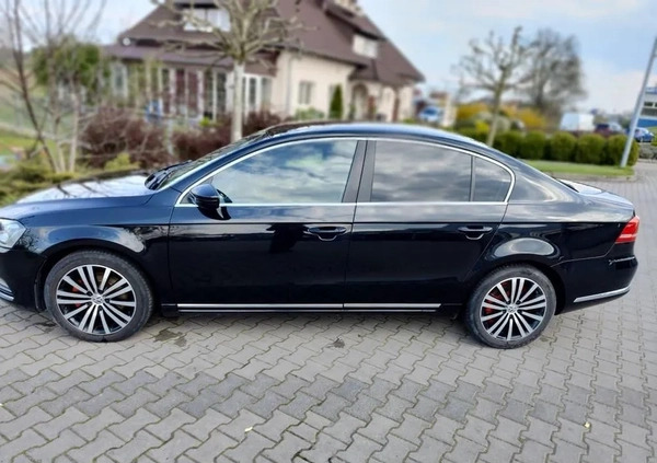 Volkswagen Passat cena 31500 przebieg: 270000, rok produkcji 2013 z Opole małe 277